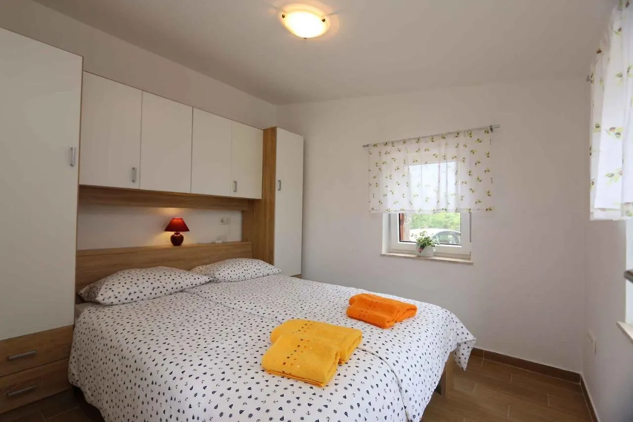 Holiday Home In Silo - Insel Krk 45794 0*, Silo (Krk)